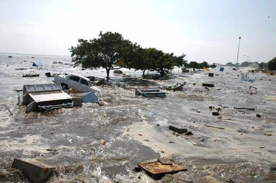 Tsunami hitting Marina Beach